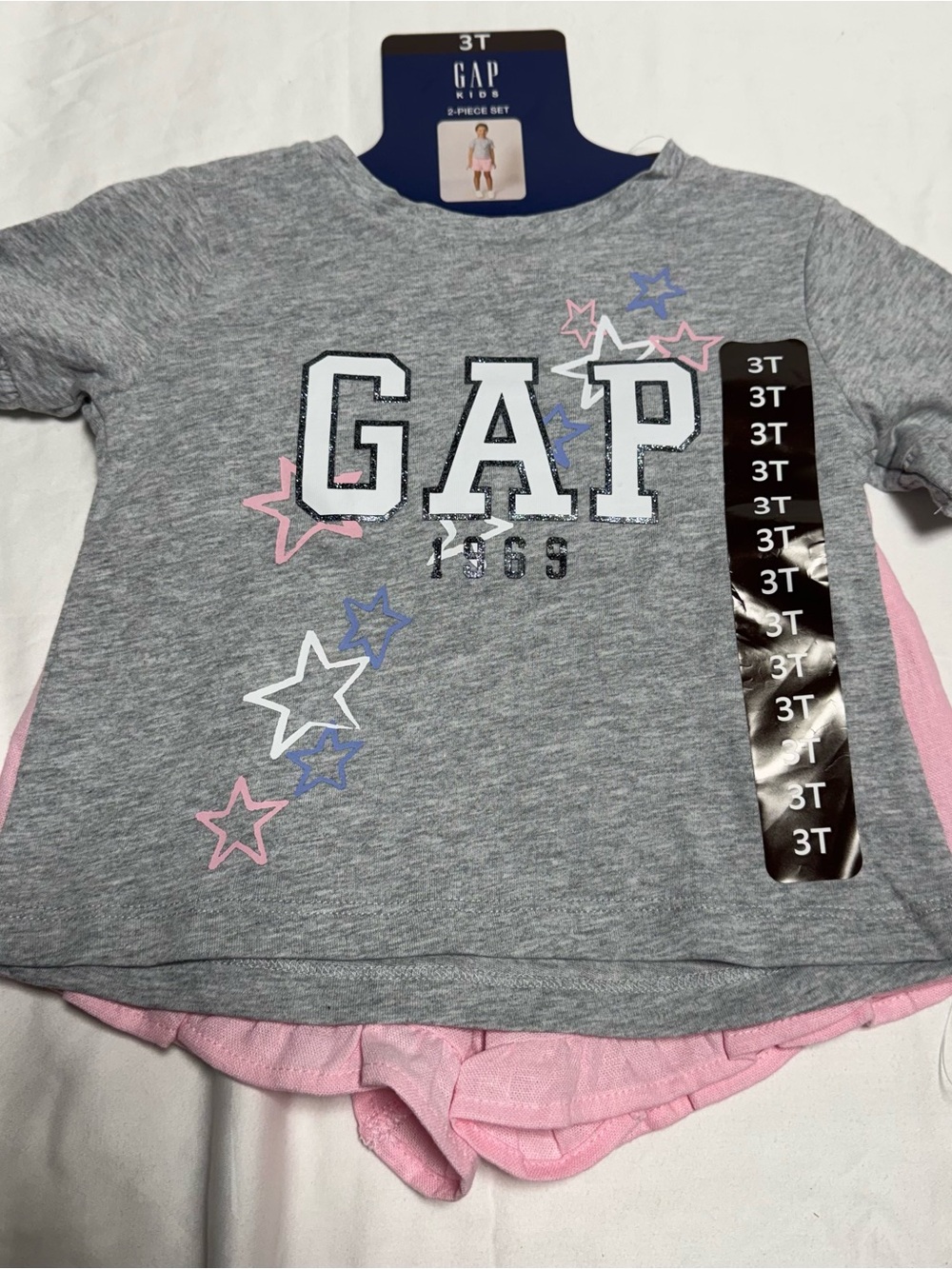 GAP Gray Tee with Pink & Blue Star Accents - 3T